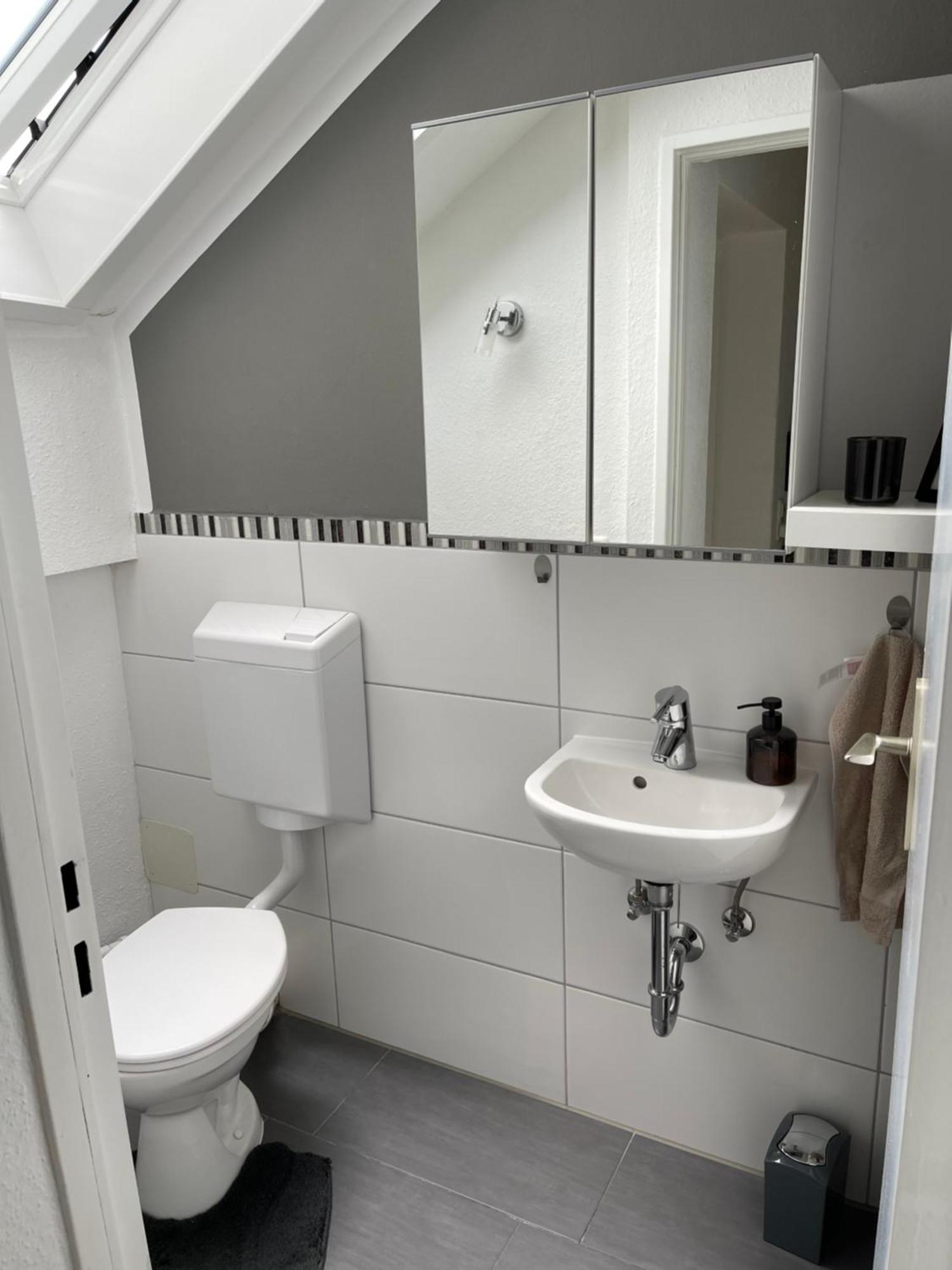 Me Homes - Grosse Moderne Designer-Wohnung Fuer Urlaub Und Business - Mit Kueche, Buero, Balkon Und 2 Parkplaetzen バイロイト エクステリア 写真